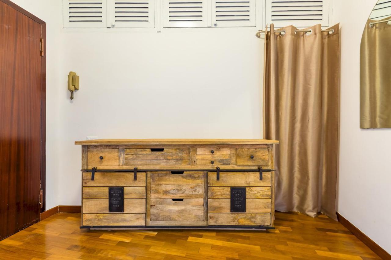 Brancaccio Renewed Apartment By Napoliapartments Esterno foto