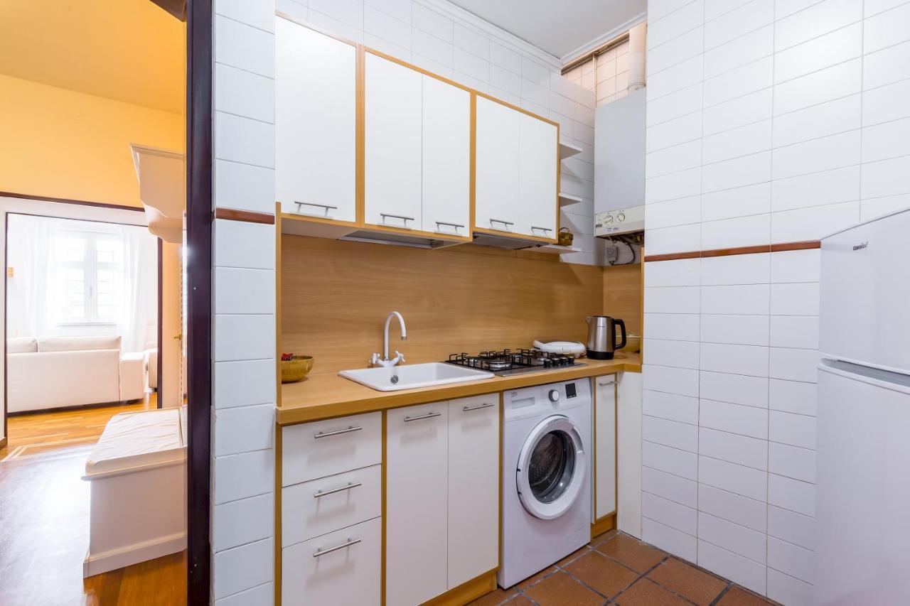 Brancaccio Renewed Apartment By Napoliapartments Esterno foto