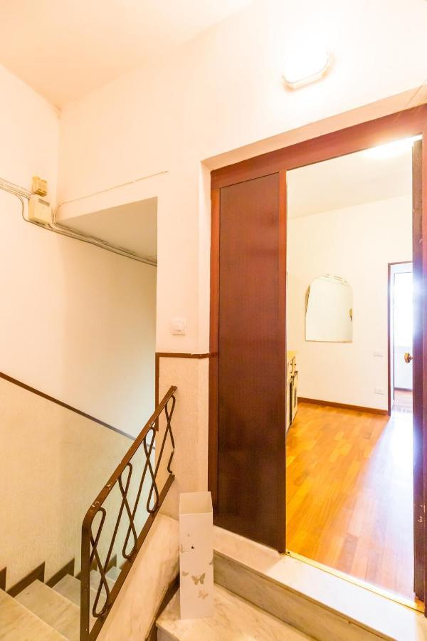 Brancaccio Renewed Apartment By Napoliapartments Esterno foto