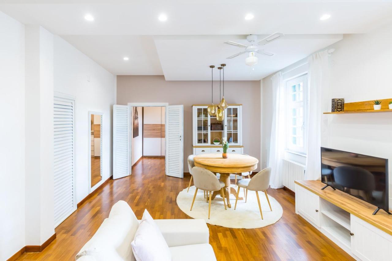 Brancaccio Renewed Apartment By Napoliapartments Esterno foto